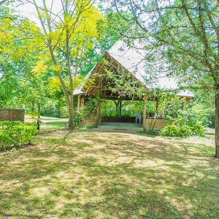 Meru Mbega Lodge 育空河 外观 照片