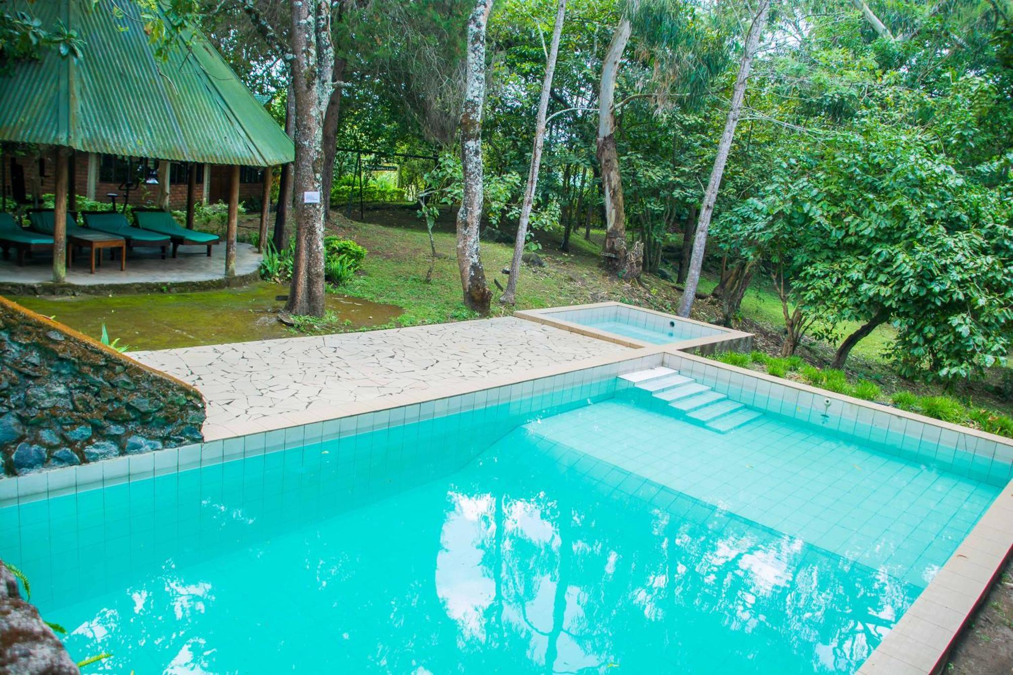 Meru Mbega Lodge 育空河 外观 照片