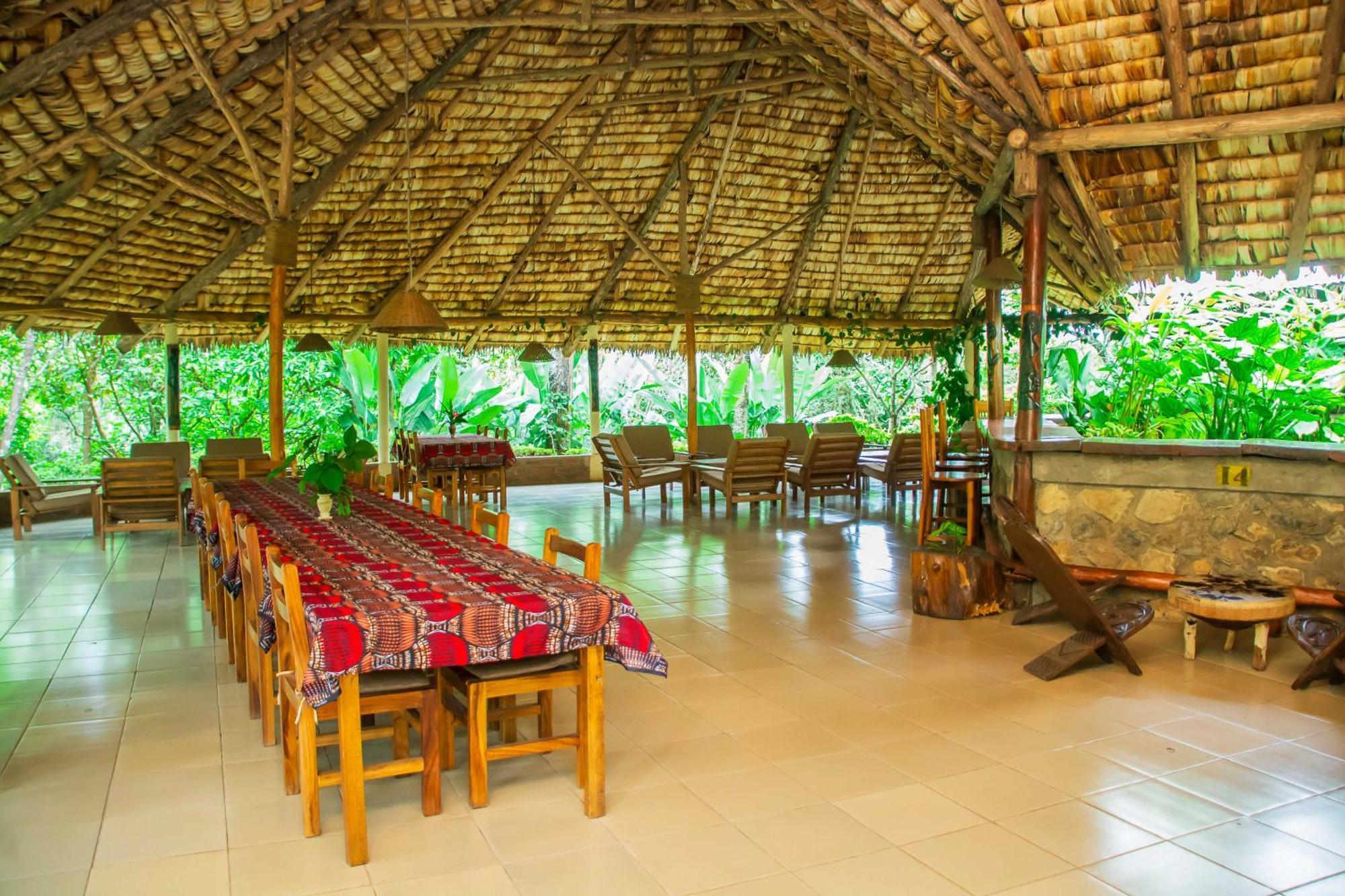 Meru Mbega Lodge 育空河 外观 照片