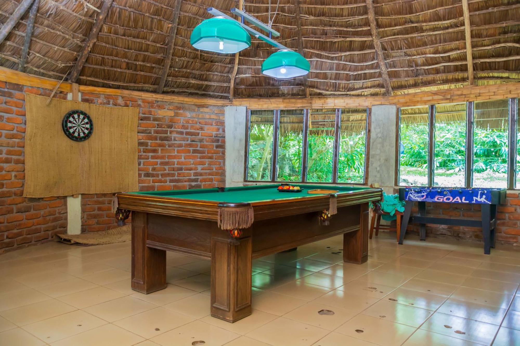 Meru Mbega Lodge 育空河 外观 照片