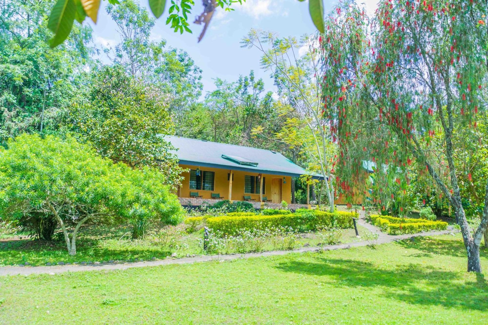 Meru Mbega Lodge 育空河 外观 照片